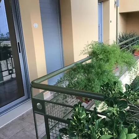 Blue...violet Apartment *