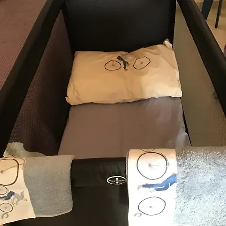 Blue...violet Apartment *