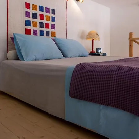 Apartment Blue...violet *