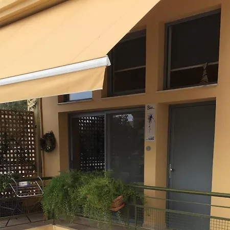 Blue...violet Apartment